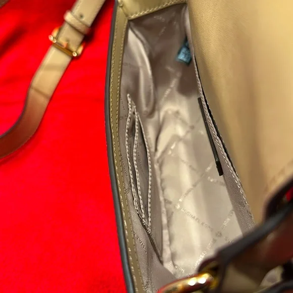 Price Firm Michael Kors Samira Tan Gold Studded Leather Flap Messenger Crossbody - Picture 12 of 13